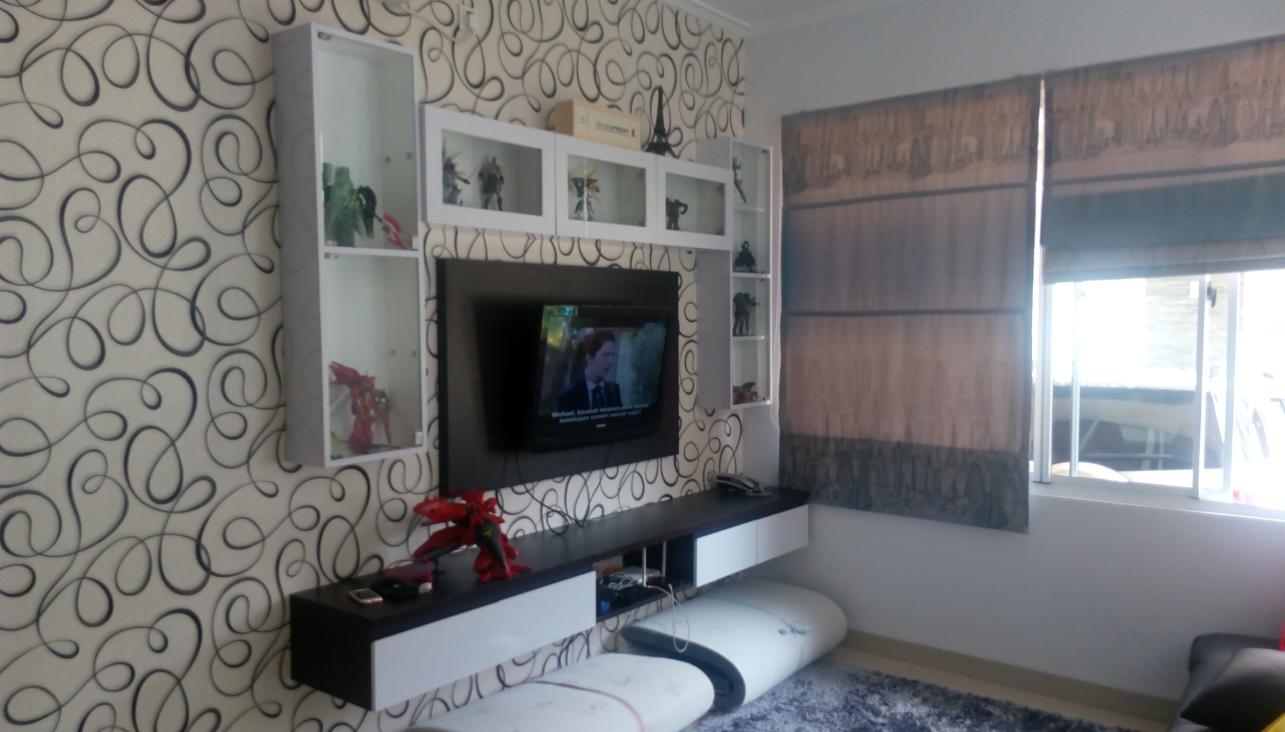 TV cabinet apartemen